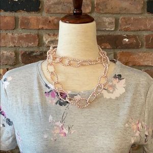 SOLD!! Women’s new short sleeve top